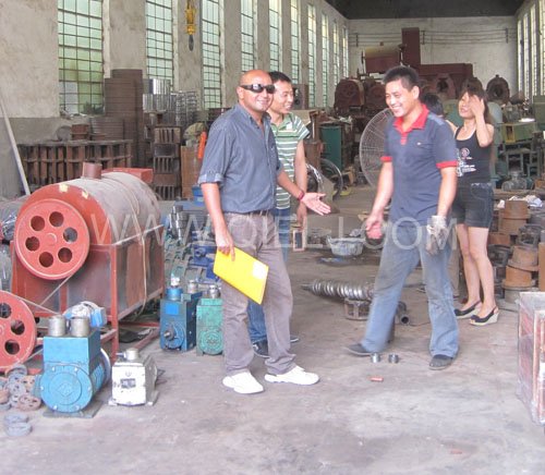 2011年7月25日，外國(guó)友人參觀考察我公司！明經(jīng)理等接待并陪同參觀！(圖8)